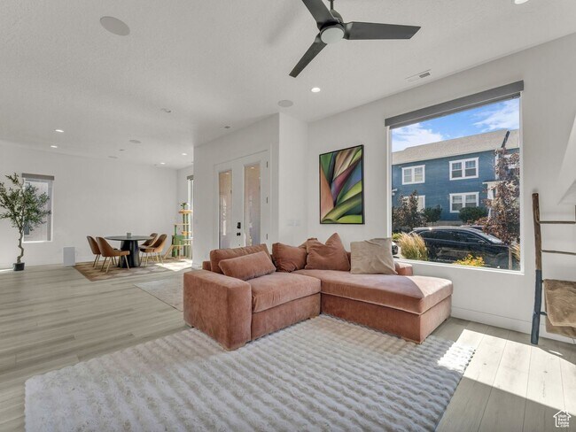 Building Photo - Amazing Executive Home Now Available!