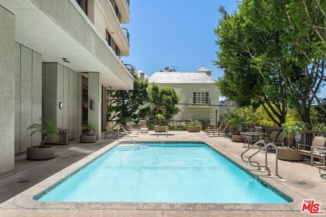 Building Photo - 10750 Wilshire Blvd
