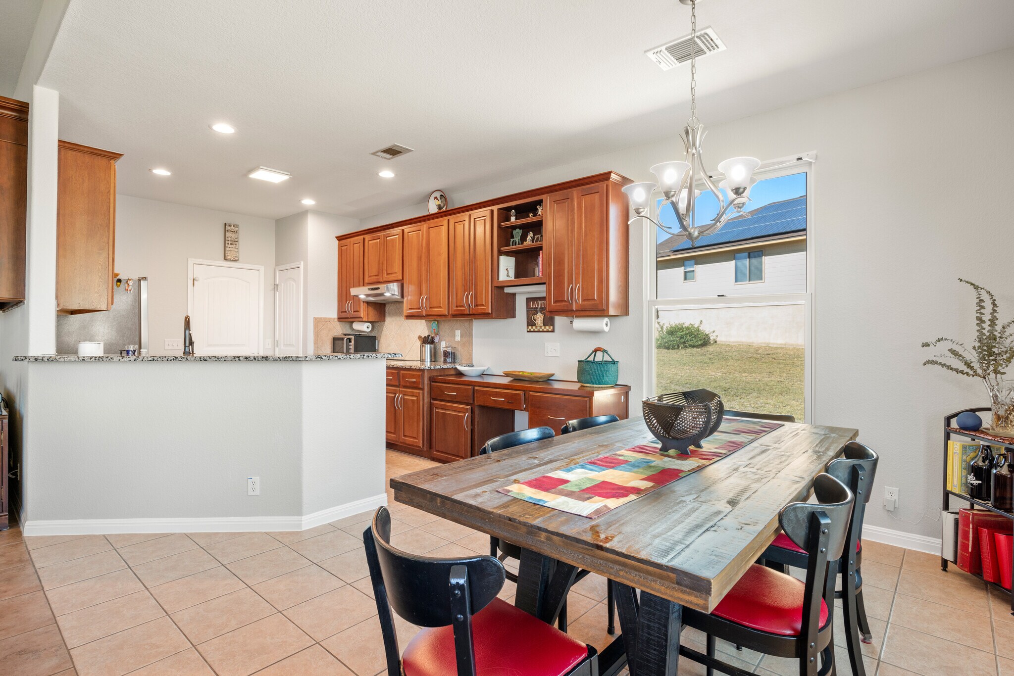 Building Photo - 611 Newport Dr
