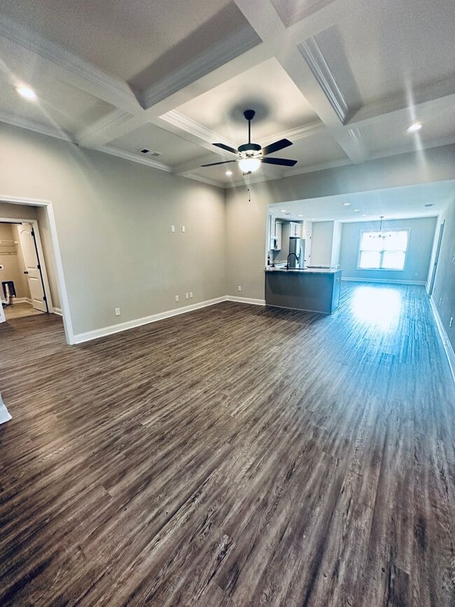 Building Photo - 604 Broderick Cir