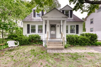 Building Photo - 22 Seaview Ave