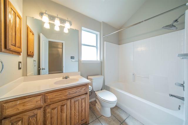Building Photo - 8249 Fall Crest Dr
