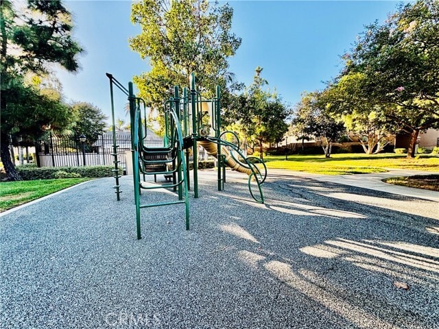 Building Photo - 4533 Filson St