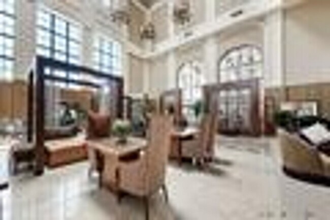 Building Photo - Beautiful Condo at Electra!