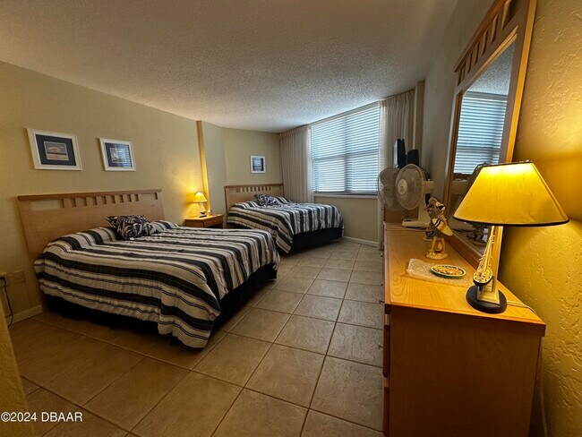 Building Photo - 1415 Ocean Shore Blvd