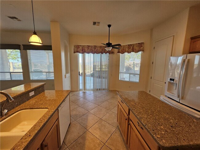 Building Photo - 2694 Sanctuary Dr