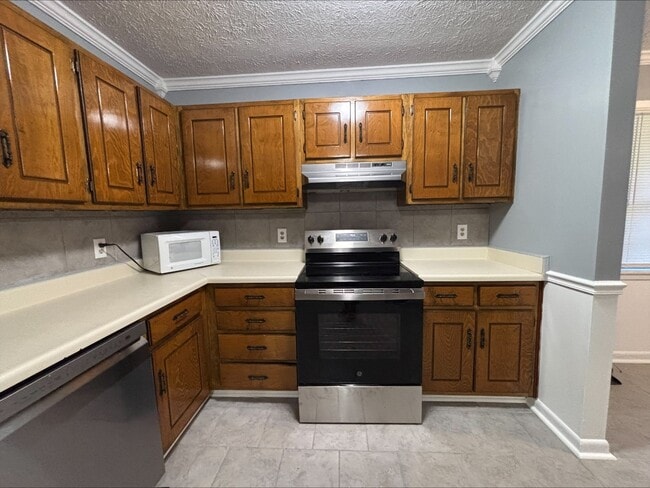 Building Photo - 622 Hospital Rd