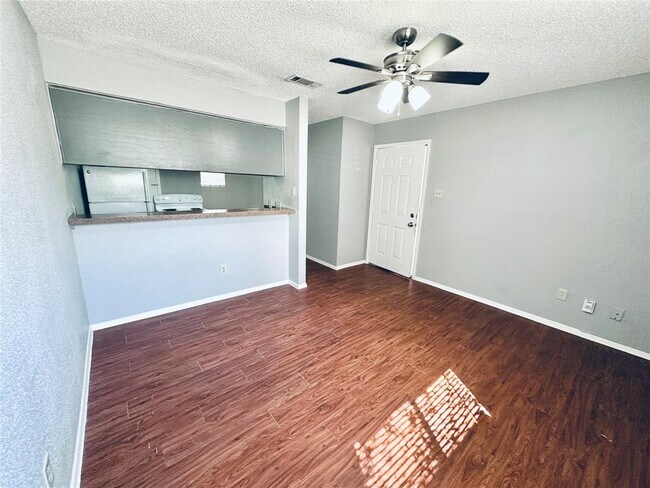 Building Photo - 3702 S 2nd St