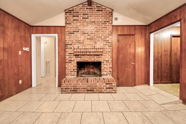Building Photo - 9126 Willow Meadow Dr