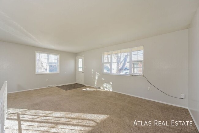 Building Photo - 8607 W 62nd Pl