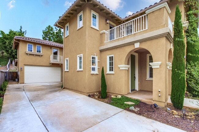 Building Photo - 4 Bedroom Cul-de-Sac home in San Elijo Hills!