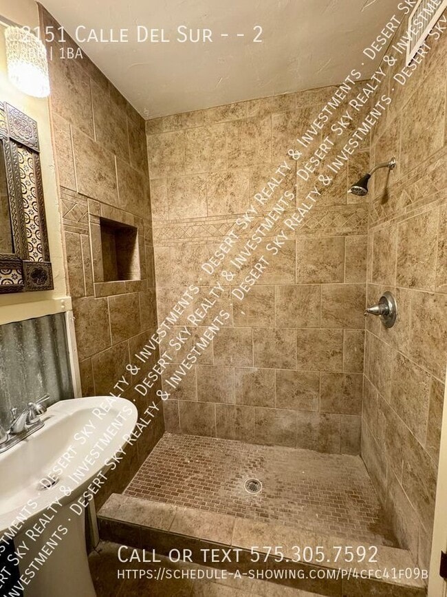 Building Photo - 2151 Calle Del Sur