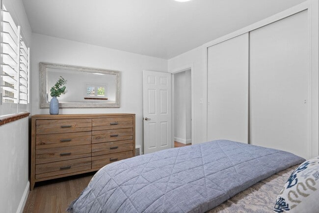 Building Photo - Modern South Denver Gem Available Now!!!