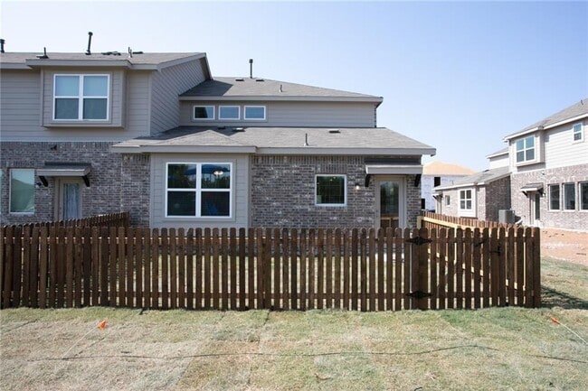 Building Photo - 502 Fiery Skipper Dr