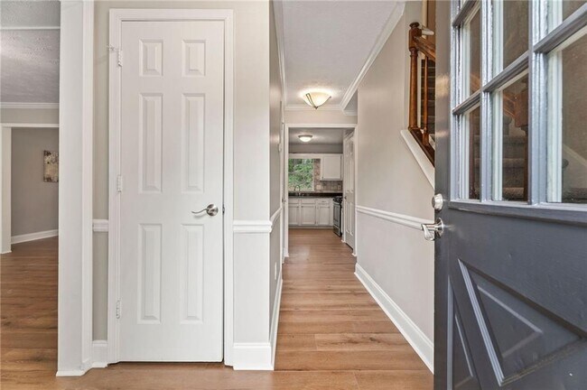 Building Photo - 4930 Heritage Trace Ct