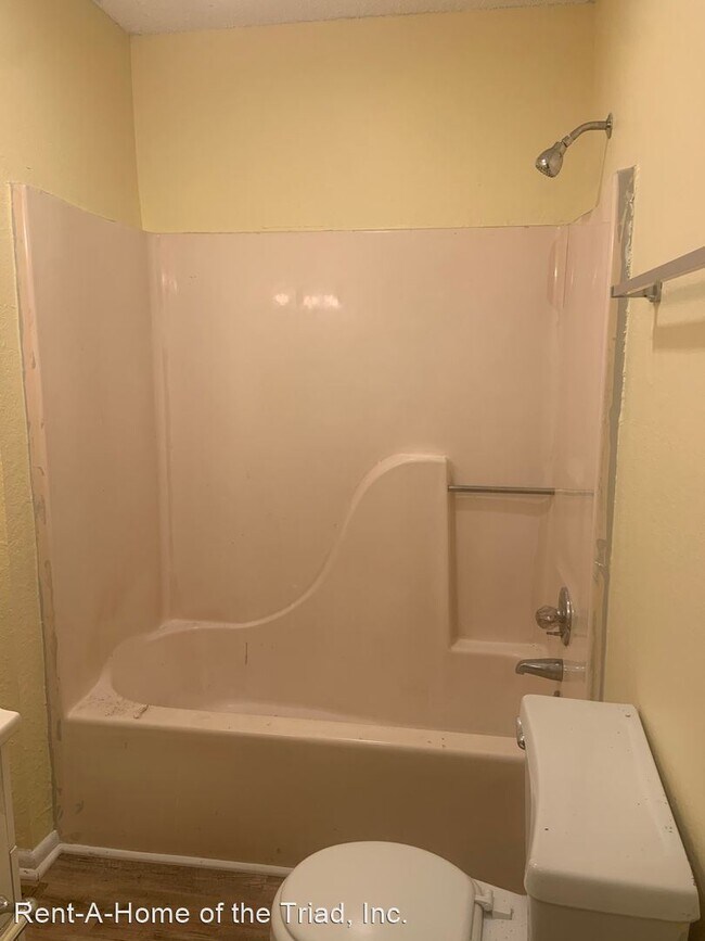 Building Photo - 3 br, 2 bath House - 820 Reid Street