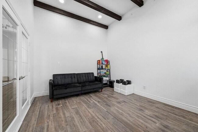 Building Photo - 504 Montalcino Ln