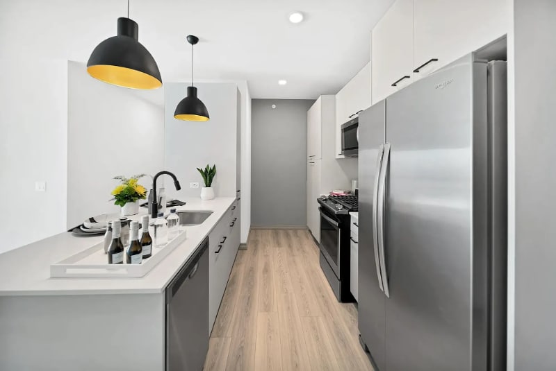 Building Photo - 2131 N Elston Ave