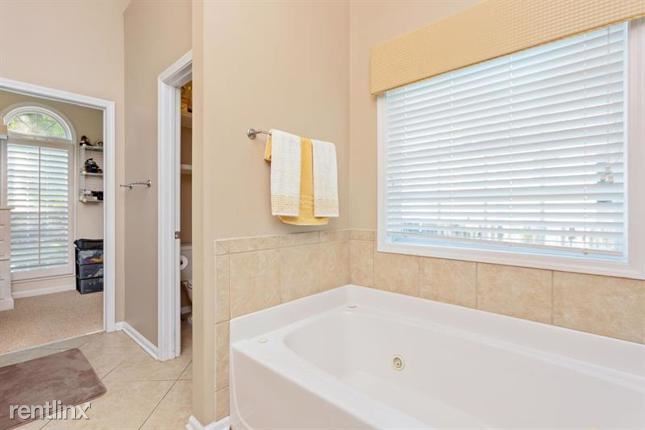 Building Photo - 4 br, 2 bath House - 554 Vintage Pointe Run
