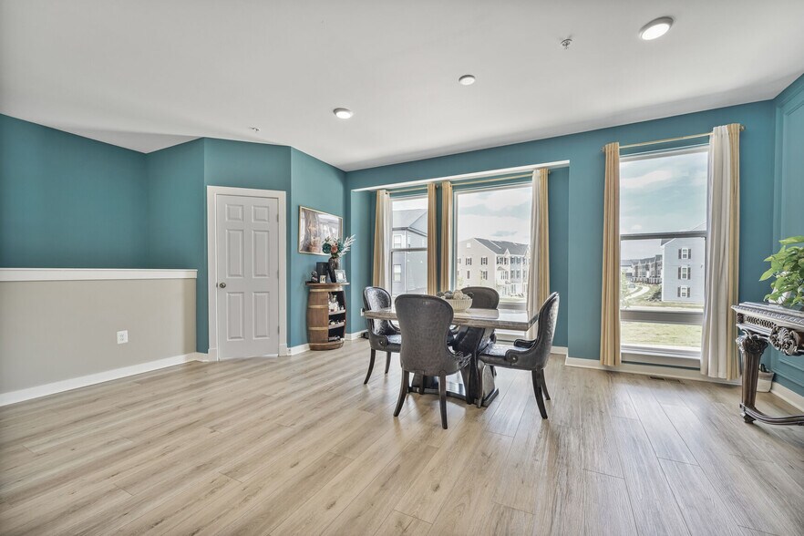 Building Photo - 16117 Gwynn Brook Way