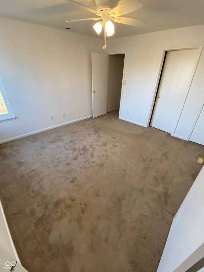 Building Photo - 5251 Bluff View Dr