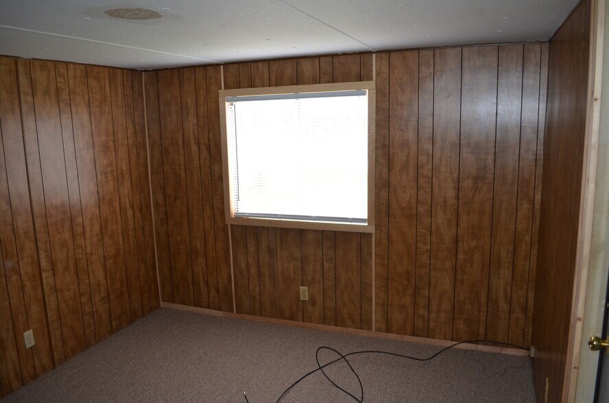 Building Photo - 17561 Truetown Rd