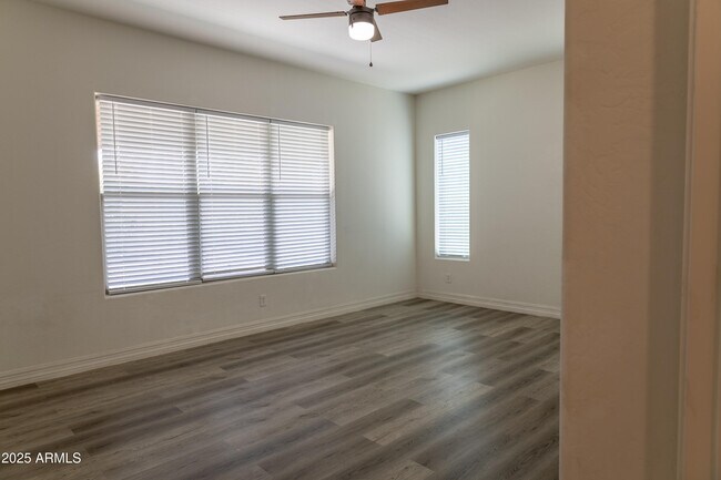 Building Photo - 4571 N Arbor Way