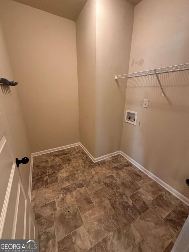 Building Photo - 852 Nevis Way