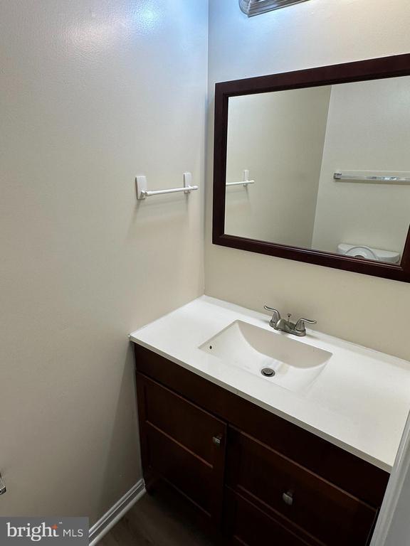 Building Photo - 5235 Walney Rd