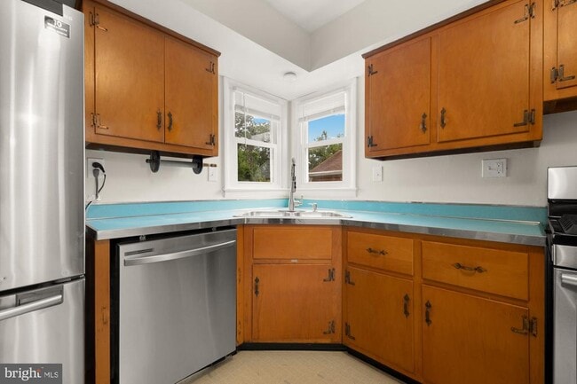 Building Photo - 6309 Balfour Dr