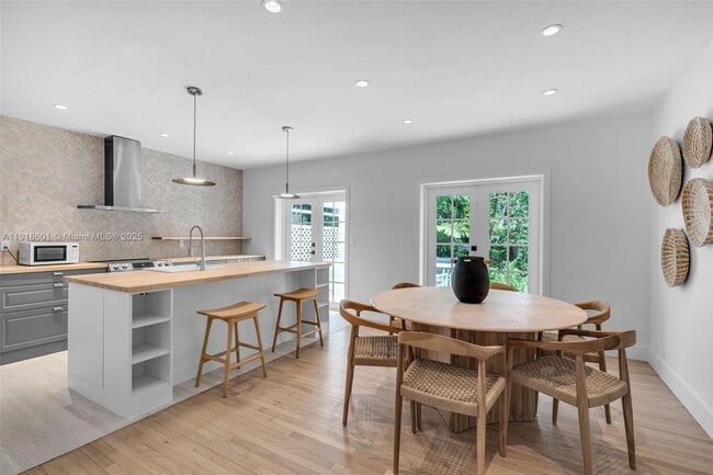 Building Photo - 4151 El Prado Blvd