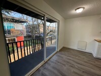 Building Photo - SEA 3421