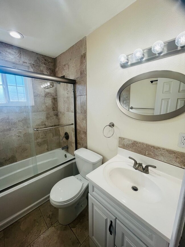 Building Photo - 26422 Community Blvd