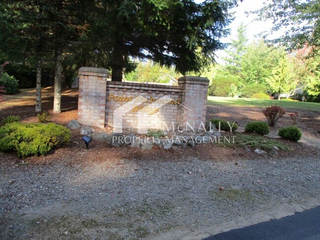 Building Photo - Modern 3-Bedroom, 2.5 Bath Home in a Point Richmond Ridge Cul-de-Sac