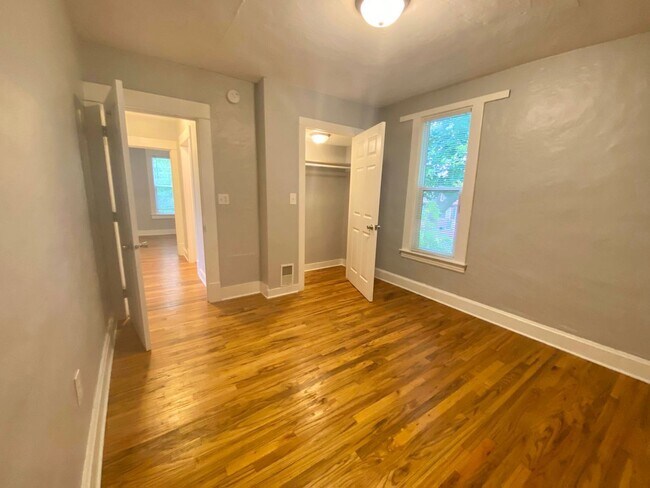 Building Photo - 1617 7th St NW