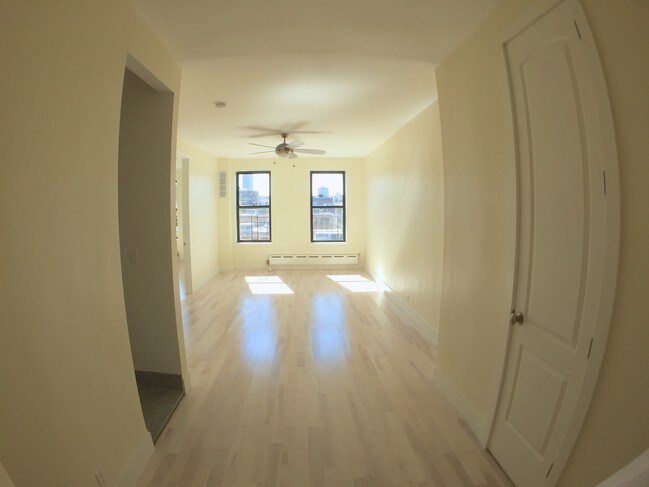 Floorplan - 658-666 West 188th