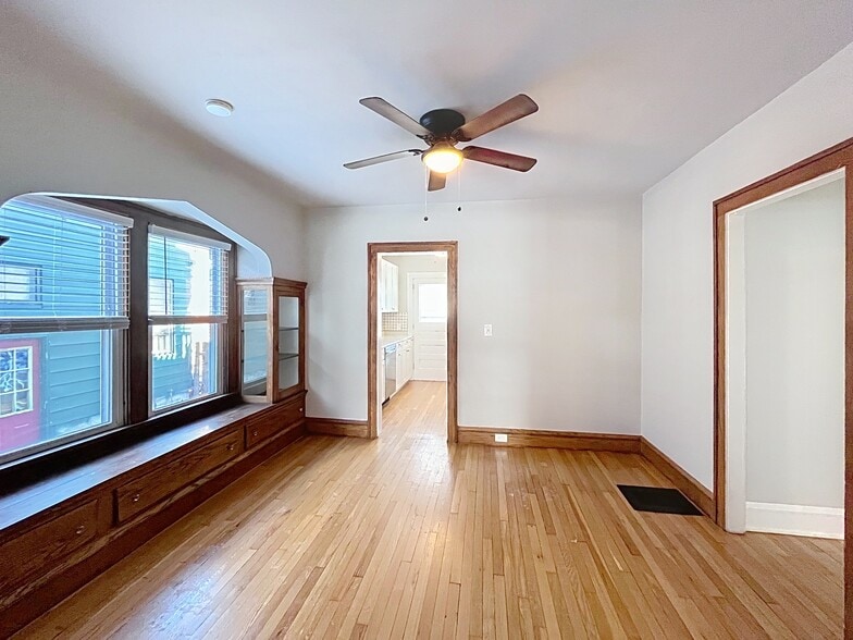 Building Photo - 1307 Edanola Ave