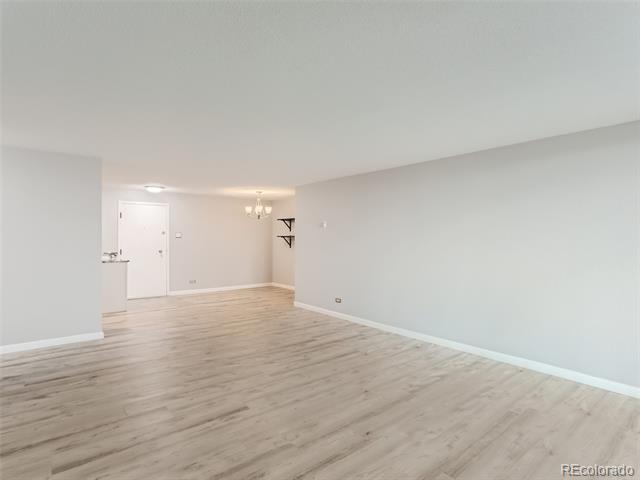 Building Photo - 1029 E 8th Ave