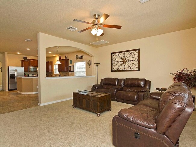Building Photo - 20920 Windmill Ranch Ave