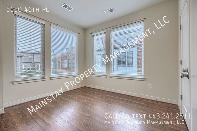 Building Photo - 5650 46th Pl