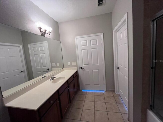 Building Photo - 3175 Feltrim Pl