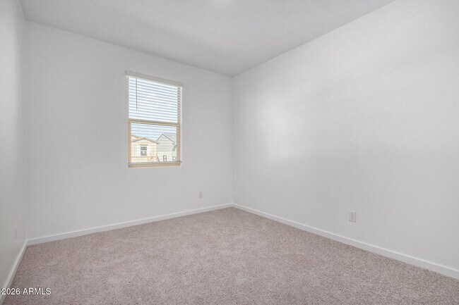 Building Photo - 16009 W Smoketree Dr