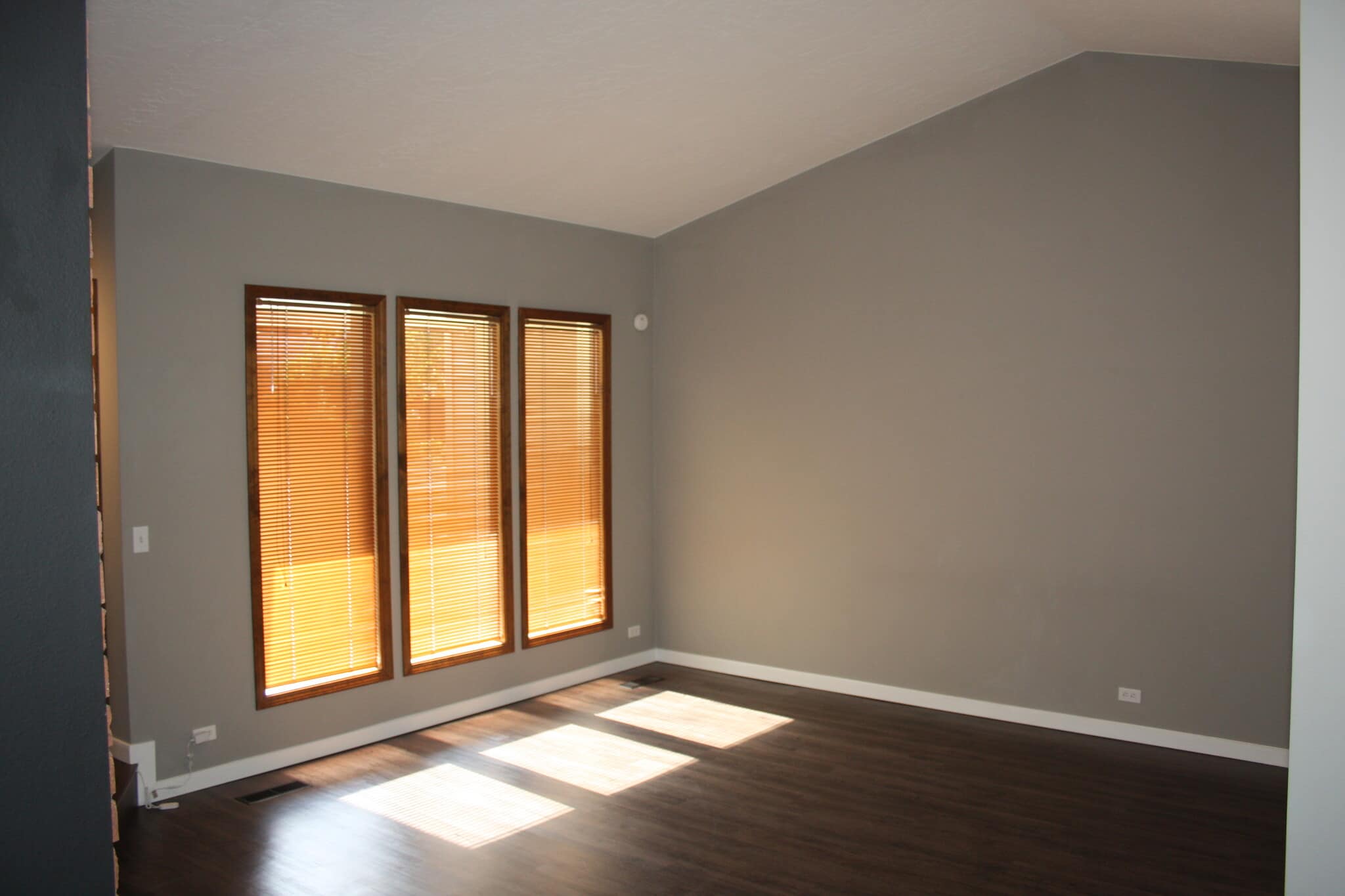 living room - 3993 S Law Ave