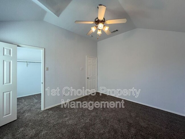 Building Photo - 9221 Comanche Ridge Dr