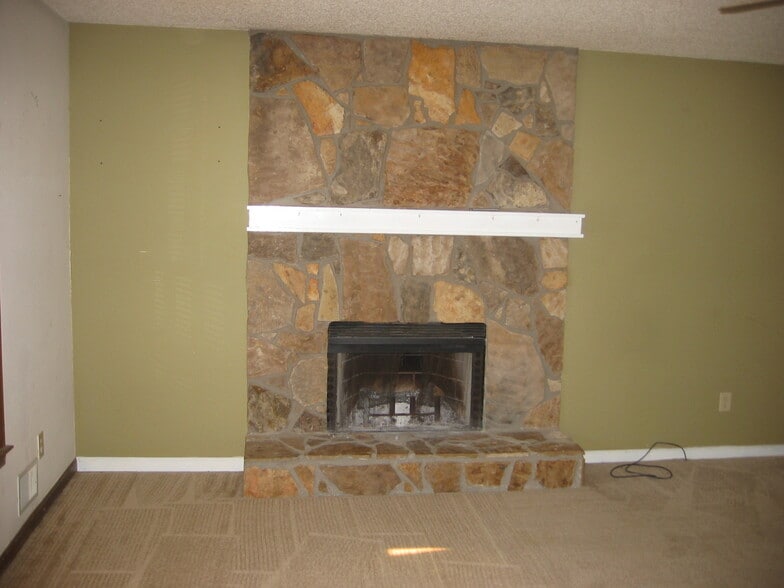 Building Photo - 158 Indian Branch Way