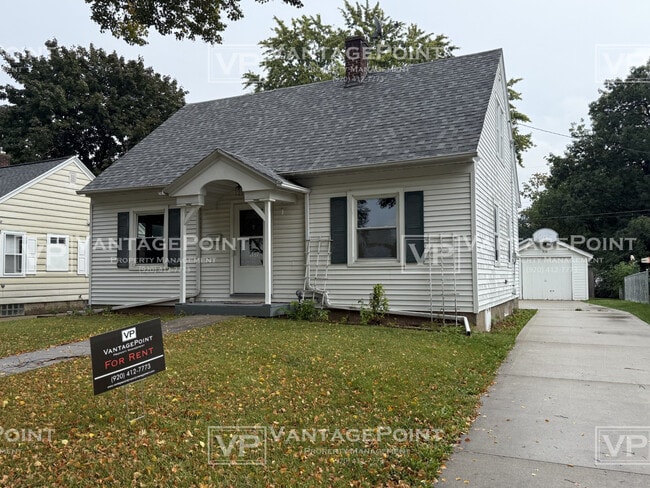 Primary Photo - 1137 11th Ave