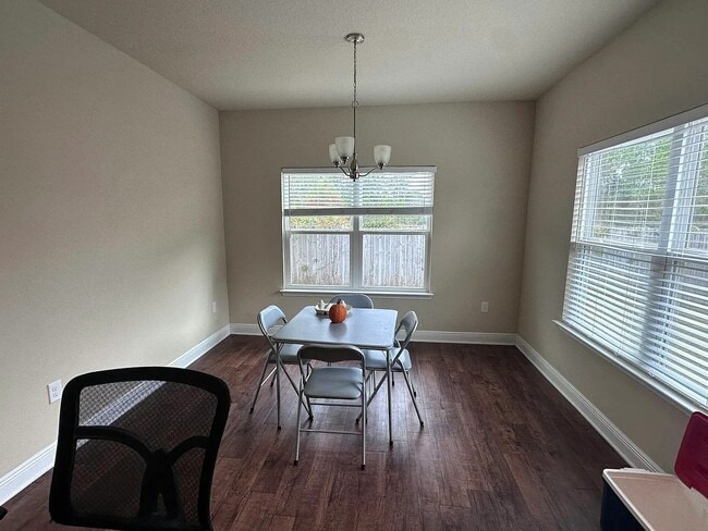 Building Photo - 8746 Bradfield Dr