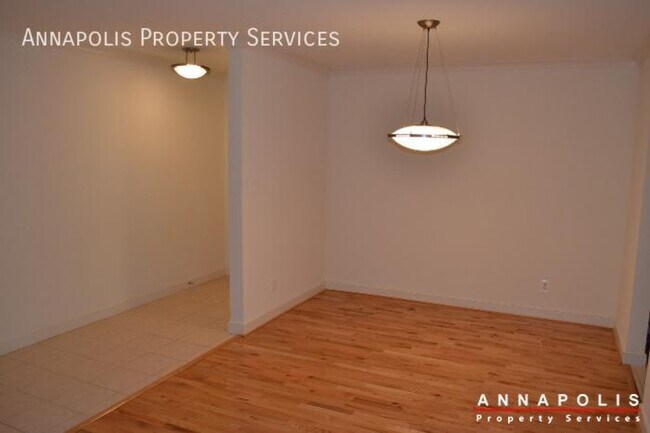 Building Photo - 1227 gemini drive #k