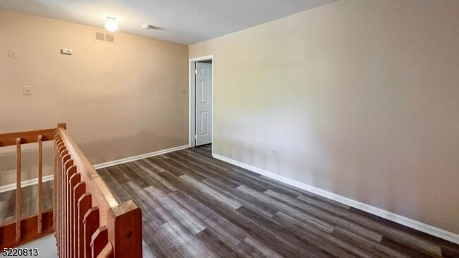 Building Photo - 6 Brookline Ct