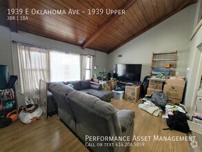 Building Photo - Bright 3-Bed Upper Unit with High Ceilings...